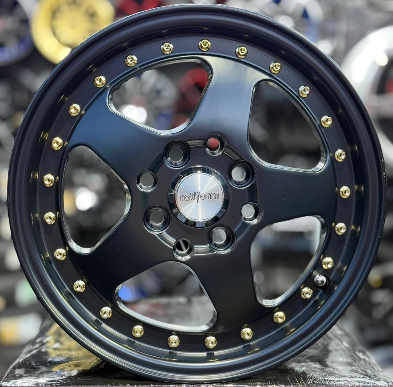 Rin 14 Black (Cod.5366)