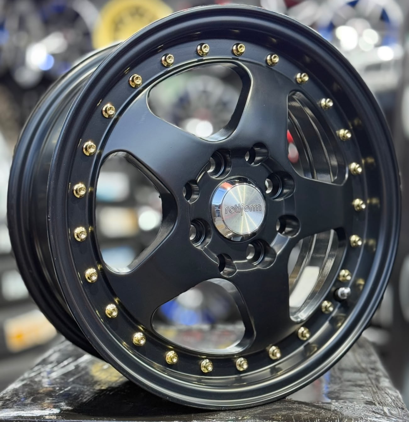 Rin 14 Black (Cod.5366)